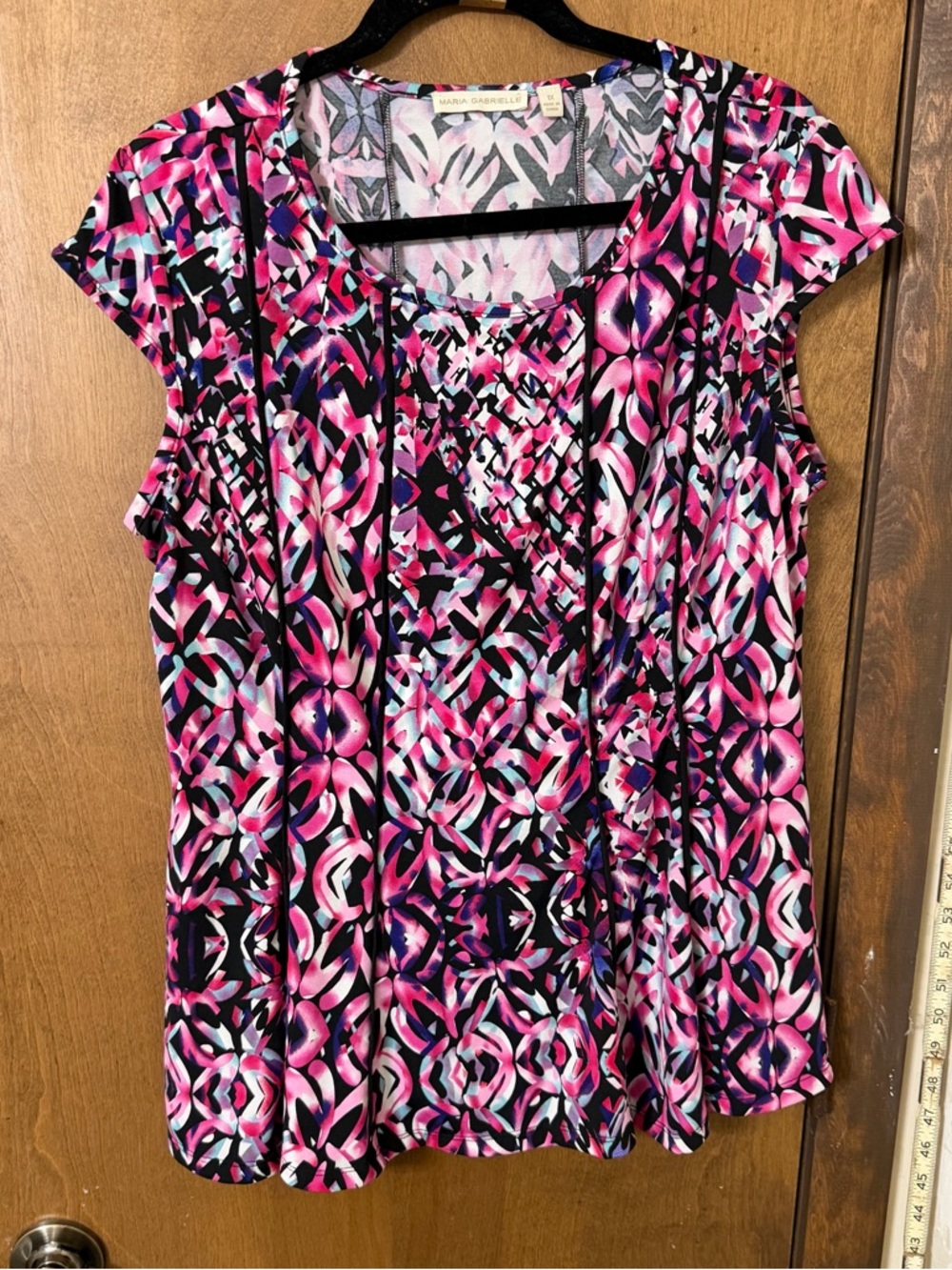 Maria Gabrielle Cap Sleeve Top Womens 1X Bright Pink Design Black Piping Accents